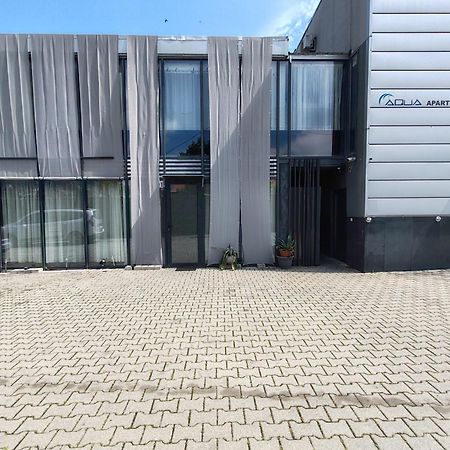 Aqua Apartman Satu Mare Exterior photo